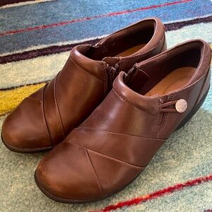 Clarks SoftCushion Leather Shoe